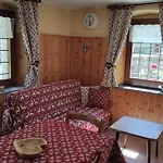 Casa Vacanze: Maison Des Gnomes Aparthotel Challand-Saint-Anselme