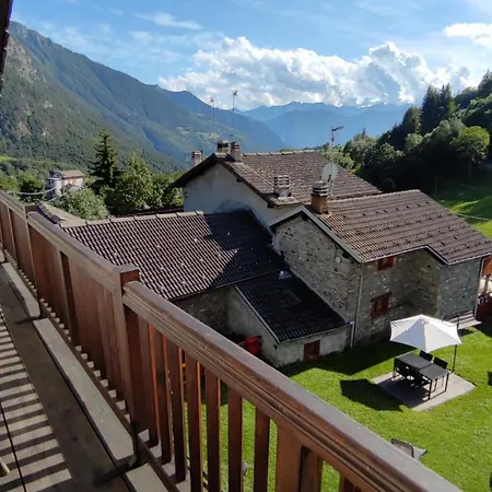 Casa Vacanze: Maison Des Gnomes Aparthotel Challand-Saint-Anselme