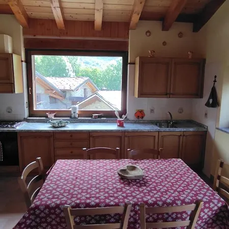 Casa Vacanze: Maison Des Gnomes Challand-Saint-Anselme