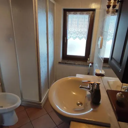 Casa Vacanze: Maison Des Gnomes * Challand-Saint-Anselme