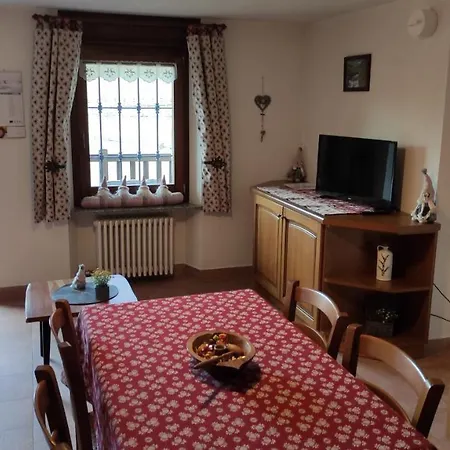 Casa Vacanze: Maison Des Gnomes Challand-Saint-Anselme