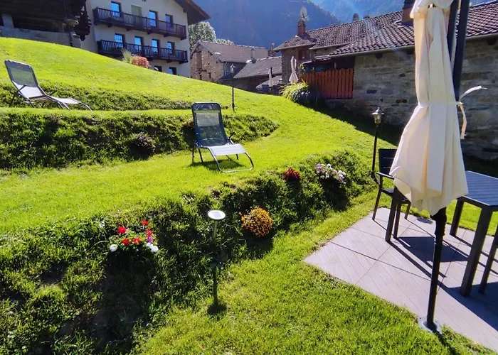 מלון דירות Casa Vacanze: Maison Des Gnomes 3*