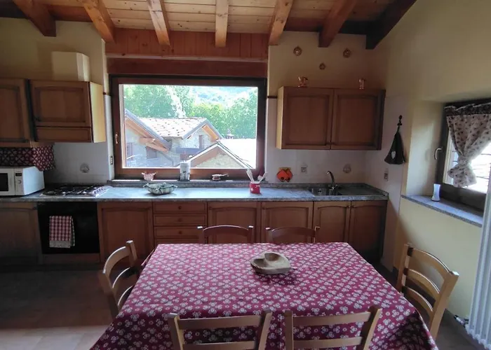 Casa Vacanze: Maison Des Gnomes Challand-Saint-Anselme