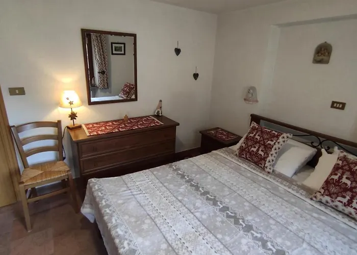 מלון דירות Casa Vacanze: Maison Des Gnomes 3*